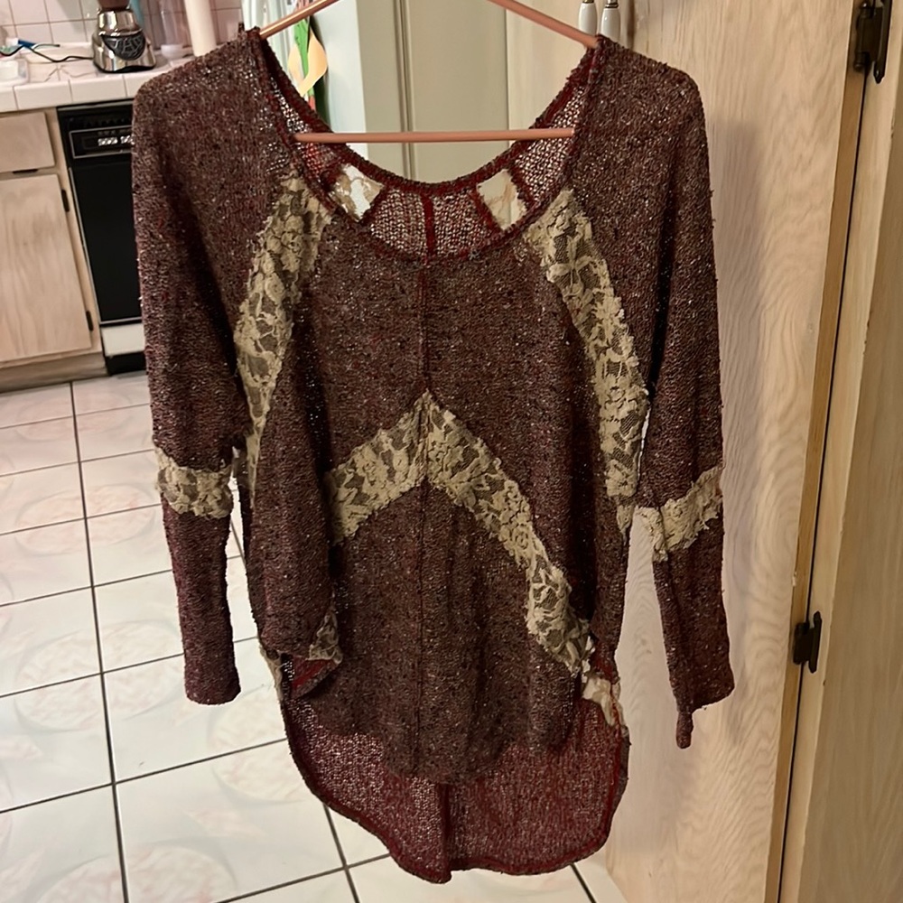 Free people long sleeve shirt “Flying V”